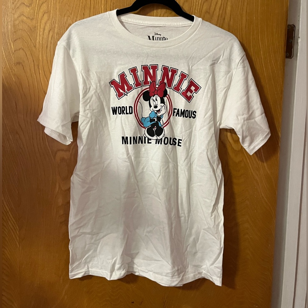NWOT Disney Minnie Mouse crew neck tshirt L